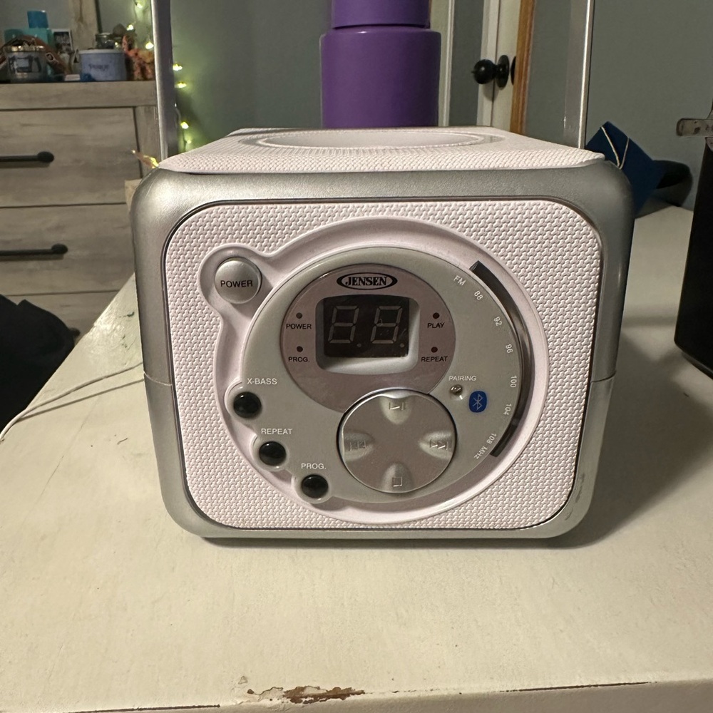 Jensen CD player